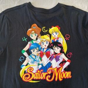 vans sailor moon tee